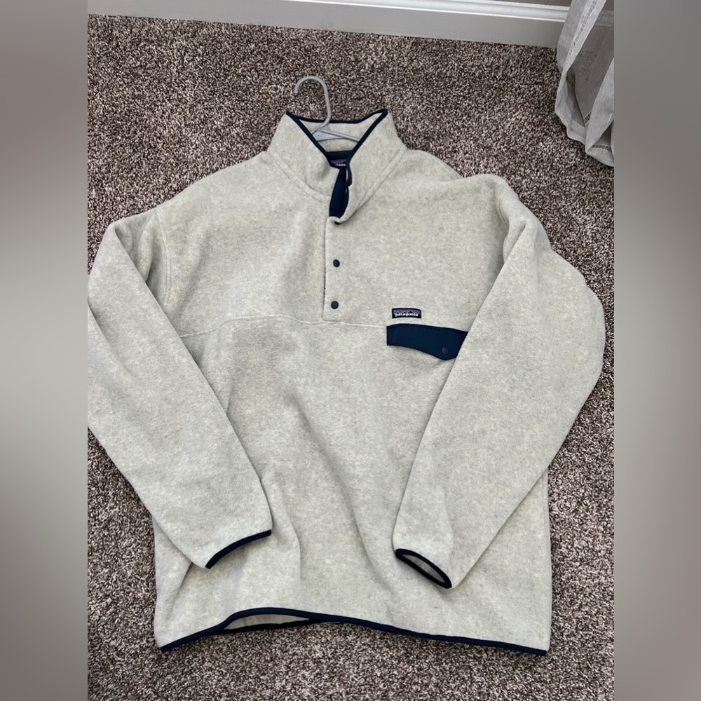 NWOT Patagonia fleece pullover